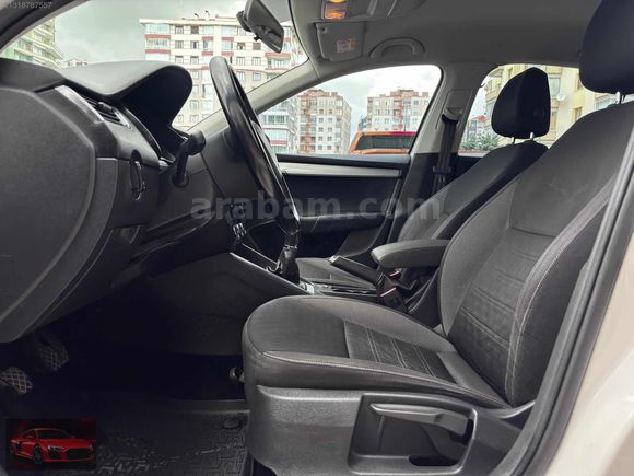 2017 BOYASIZ!! 129 bin km Servis Bakımlı 1.2 TSI MAKYAJLI KASA