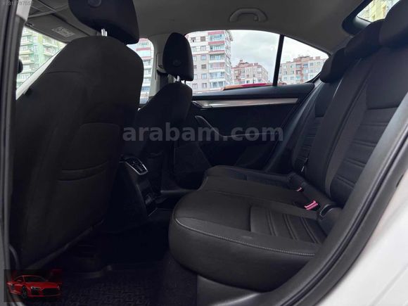 2017 BOYASIZ!! 129 bin km Servis Bakımlı 1.2 TSI MAKYAJLI KASA
