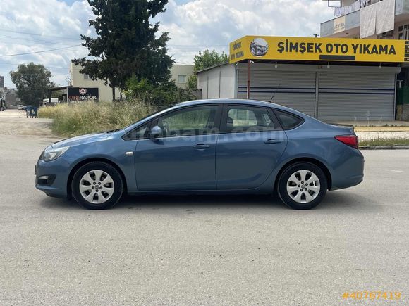 ERSAKAY 2 DEN OPEL ASTRA 1,6 LPG'Lİ TESLA EKRANLI EDİTİON PLUS..