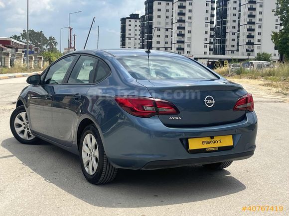 ERSAKAY 2 DEN OPEL ASTRA 1,6 LPG'Lİ TESLA EKRANLI EDİTİON PLUS..
