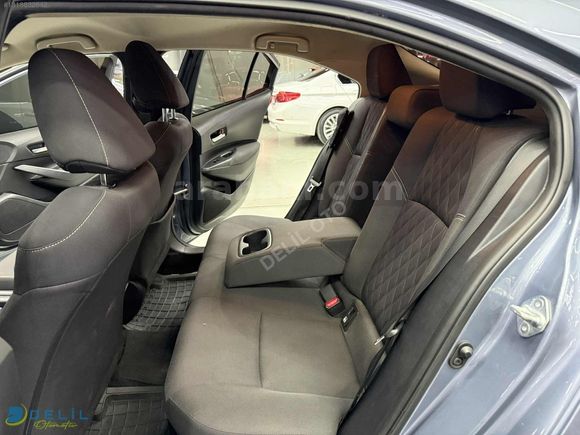 DELİL'DEN 2021 COROLLA HYBRID DREAM 1.8