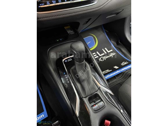 DELİL'DEN 2021 COROLLA HYBRID DREAM 1.8