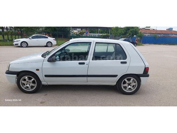 Sahibinden Renault Clio 1.4 RT 1997 Model