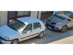 SAHİBİNDEN KAPINIZIN ÖNÜNE YAKIŞACAK CLİO1.4 RT 1997 Model