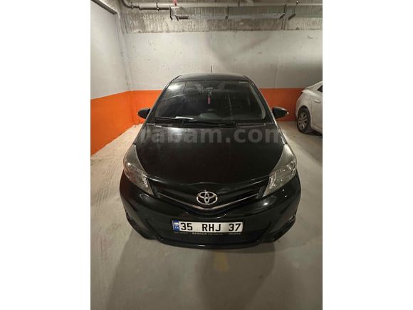 Sahibinden Toyota Yaris 1.33 Style 2012 Model  245.000 km Siyah