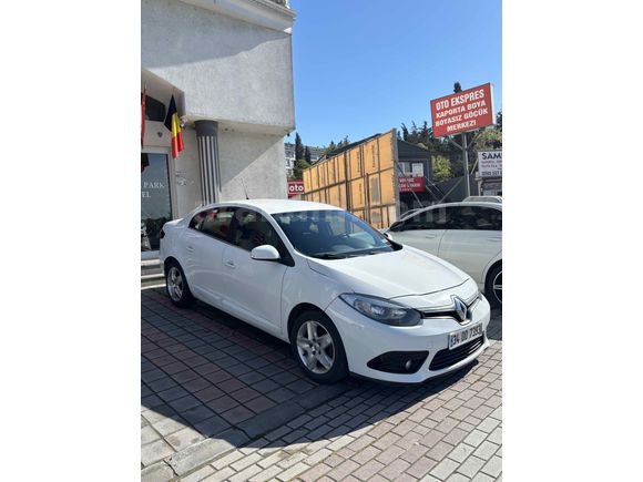  Fluance Otomatik dizel  223000 km,de    
