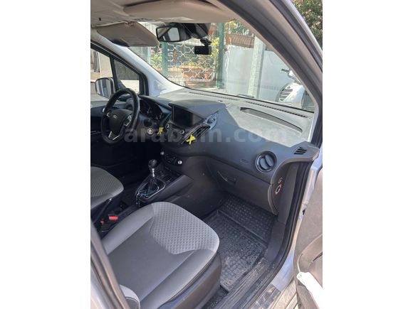 Otomobil ruhsatlı değişensiz titanium plus courier