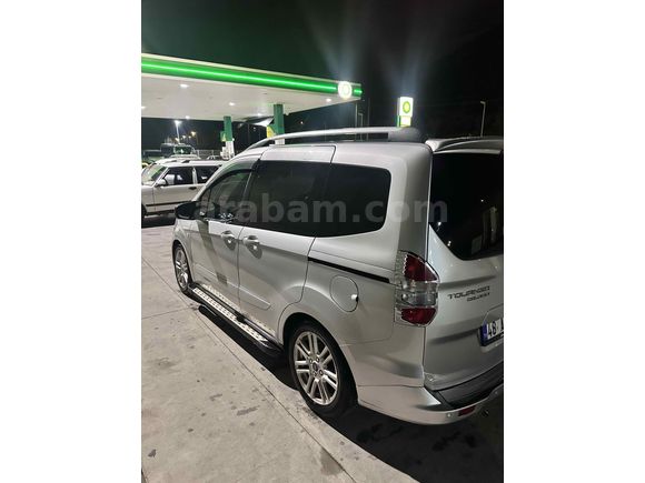 Otomobil ruhsatlı değişensiz titanium plus courier