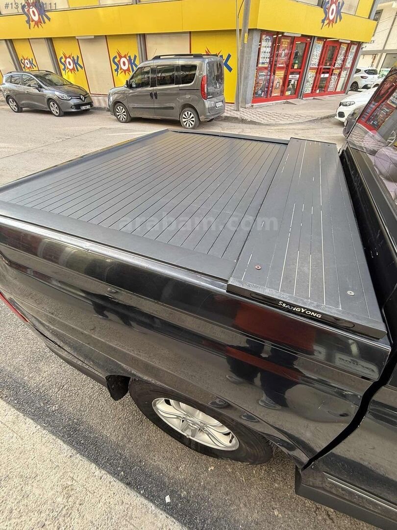 Galeriden KGM SsangYong Korando Sports 2.0 e-XDI Special Edition 2015 Model Bursa 224.000 km Siyah 5