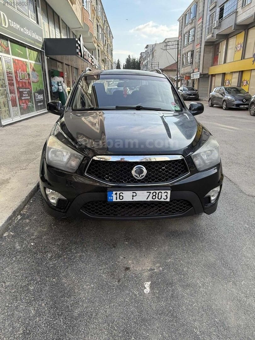 Galeriden KGM SsangYong Korando Sports 2.0 e-XDI Special Edition 2015 Model Bursa 224.000 km Siyah 3