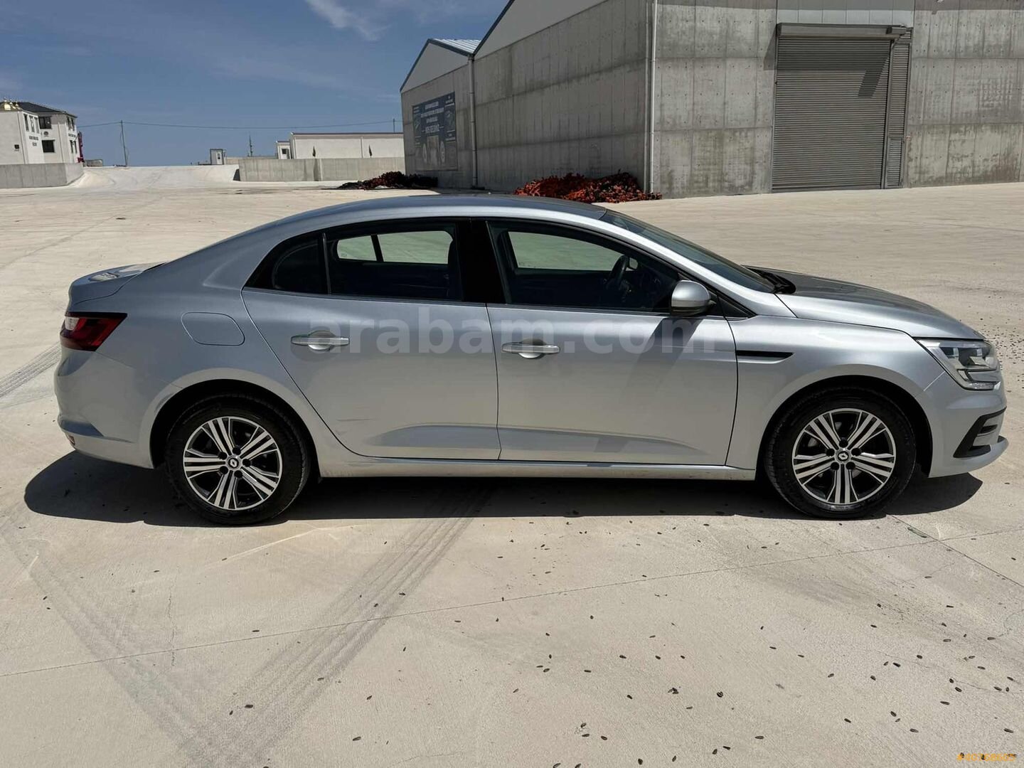 Galeriden Renault Megane 1.3 TCe Touch 2023 Model Aksaray 97.500 km Gri 5
