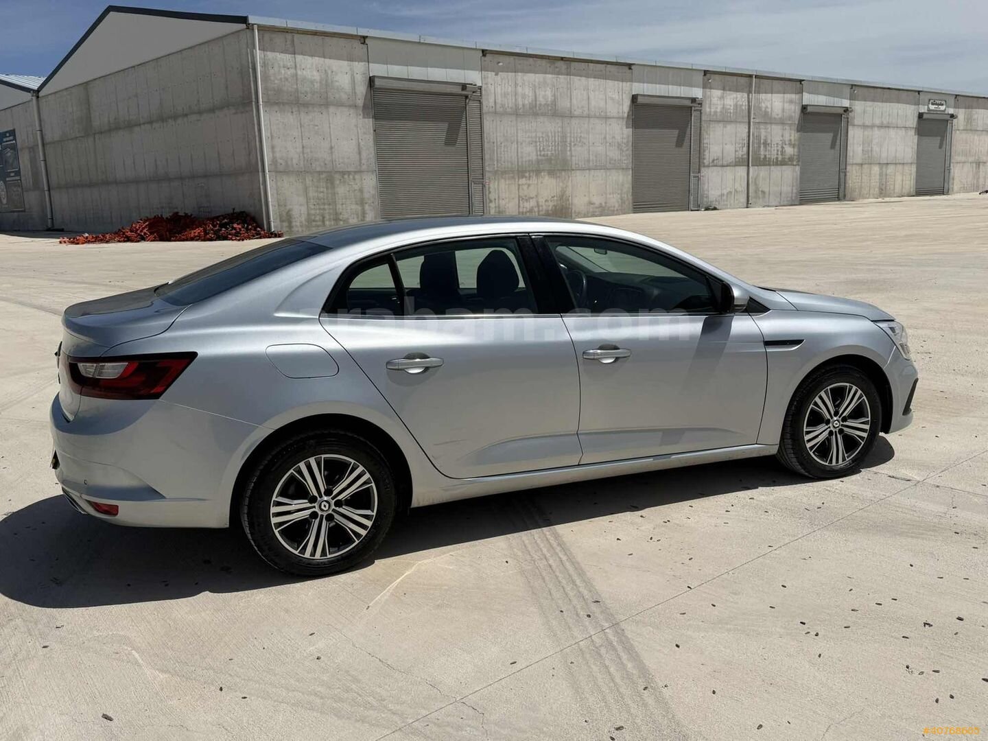 Galeriden Renault Megane 1.3 TCe Touch 2023 Model Aksaray 97.500 km Gri 6