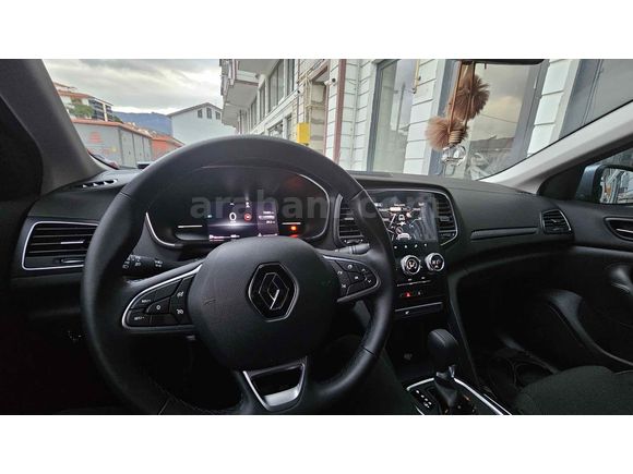 Sahibinden Renault Megane 1.3 TCe Touch 2024 Model 