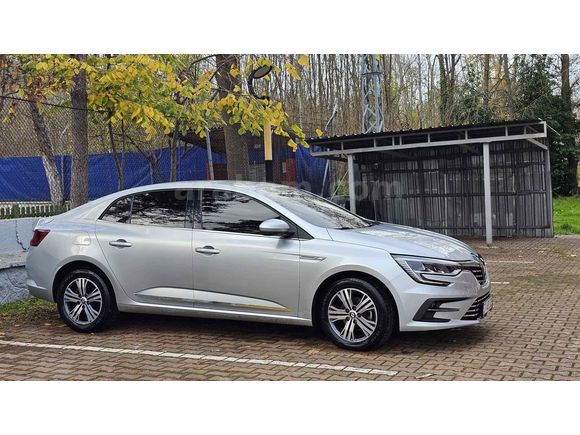Sahibinden Renault Megane 1.3 TCe Touch 2024 Model 