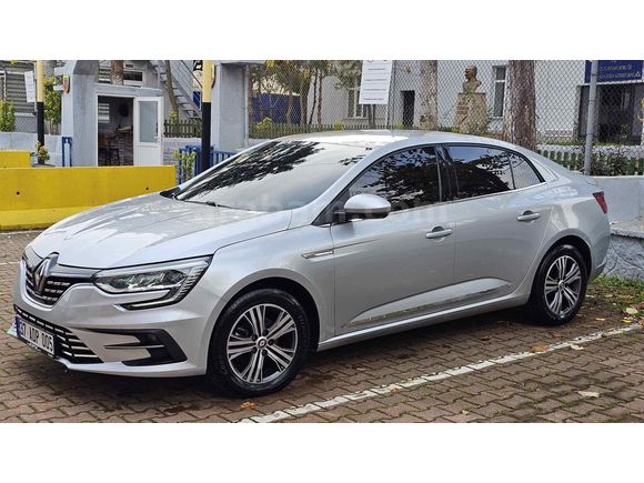 Sahibinden Renault Megane 1.3 TCe Touch 2024 Model 