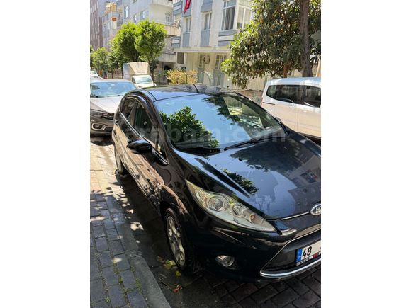 Sahibinden Ford Fiesta 1.4 TDCi Titanium 2012 Model  104.000 km Siyah