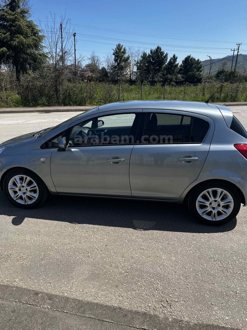 Sahibinden Opel Corsa 1.2 Twinport Enjoy 111 2010 Model Ordu 67.000 km Gri 3