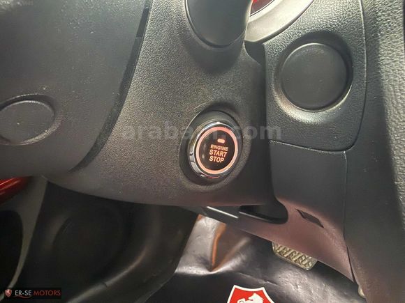 NİSSAN JUKE 1.6 SKYPACK FUL DONANIMLI CAM TAVANLI FUL BAKIMLI