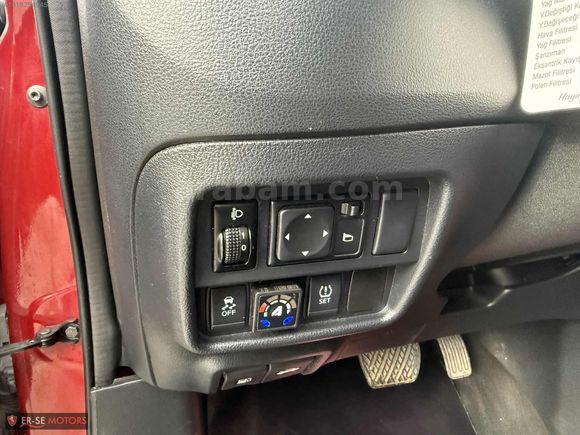 NİSSAN JUKE 1.6 SKYPACK FUL DONANIMLI CAM TAVANLI FUL BAKIMLI