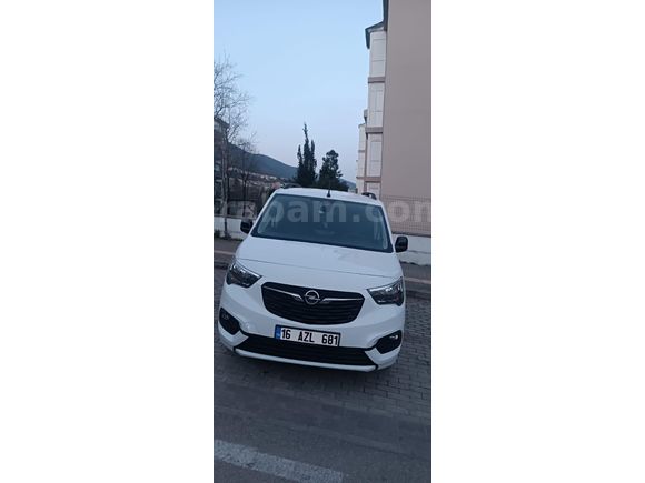 Sahibinden Opel Combo 1.5 CDTI Edition 2022 Model Bursa 110.000 km Beyaz