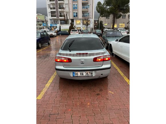 Sahibinden Renault Laguna 1.6 Expression 2004 Model