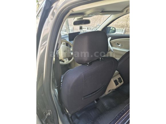 Sahibinden Renault Megane 1.5 dCi Privilege 2011 Model