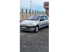2002 MODEL RENAULT CLIO 2 1.4 16V