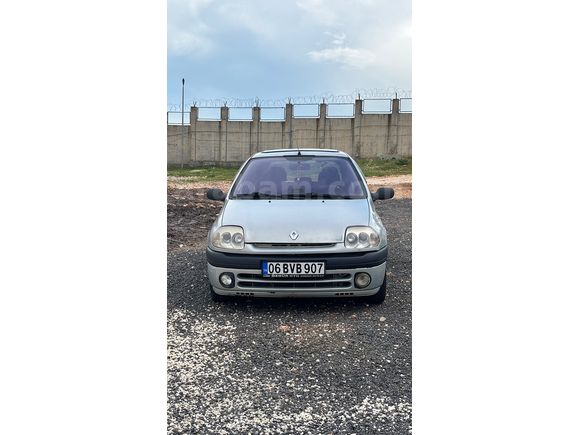 Sahibinden Renault Clio 1.4 RXT 2002 Model 