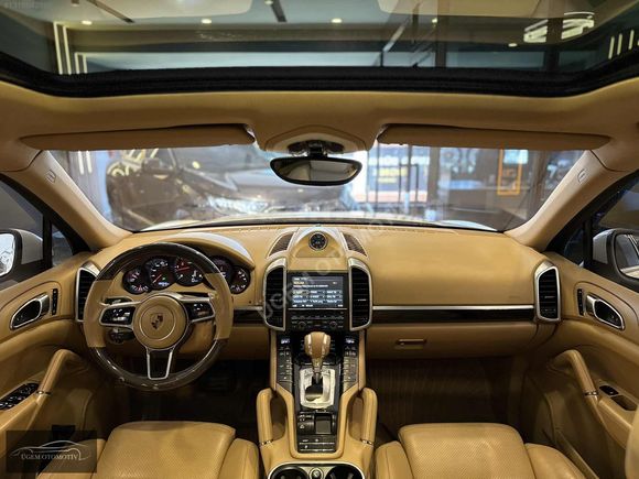 ÜGEM'DEN 2014 PORSCHE CAYENNE PUSULA CARBON DRKSYN BOYASIZ