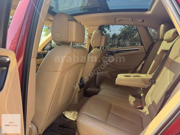 MASS MOTORSS TAN 150.000km de PORSCHE MACAN S DİESEL