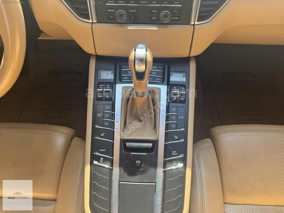 MASS MOTORSS TAN 150.000km de PORSCHE MACAN S DİESEL