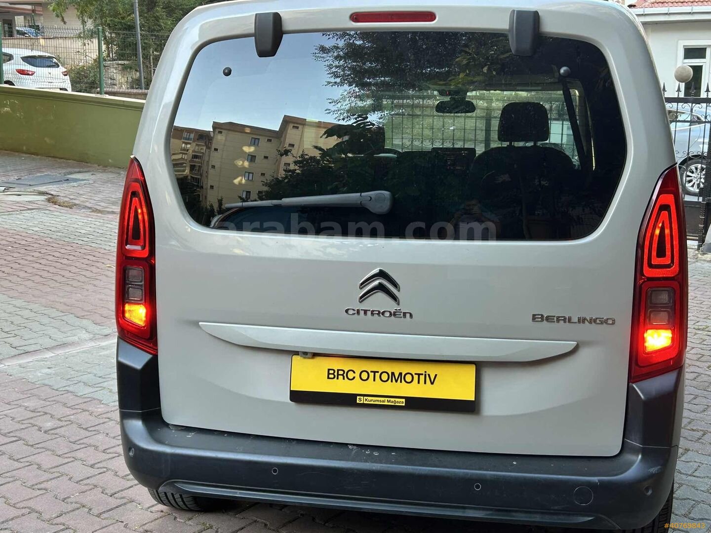 Galeriden Citroen Berlingo 1.5 BlueHDI Shine 2022 Model İstanbul 80.000 km Kahverengi 6