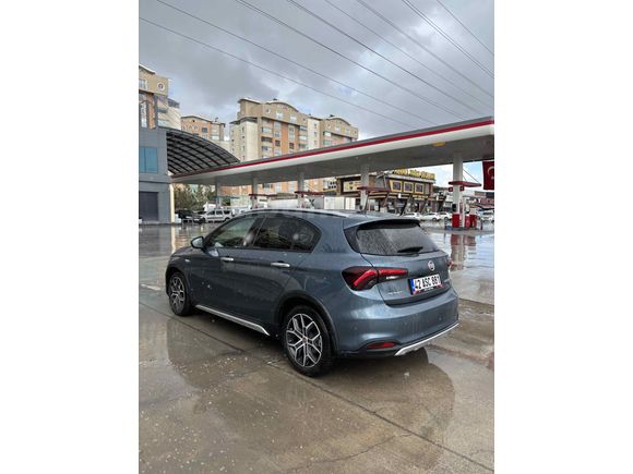 Sahibinden Fiat Egea Cross 1.6 Multijet Lounge 2023 Model  47.500 km Mavi (metalik)