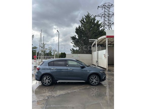 Sahibinden Fiat Egea Cross 1.6 Multijet Lounge 2023 Model  47.500 km Mavi (metalik)