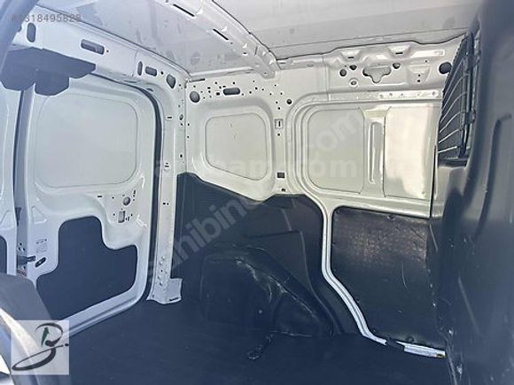AUTO BEDİR'DEN 2022 MODEL PANELVAN COURİER 160 BİN KM DE KLIMALI