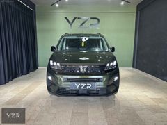 YZR' DEN 2025 PEUGEOT RİFTER 1.5 BlueHDI ALLURE EAT8//BOYASIZ