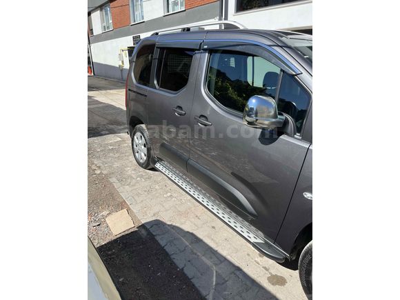 Sahibinden Opel Combo 1.5 CDTI Edition 2022 Model  75.000 km Gri