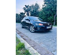 Sahibinden Volkswagen Jetta 1.6 TDi Comfortline 2015 Model Ağır hasar kaydıdır.