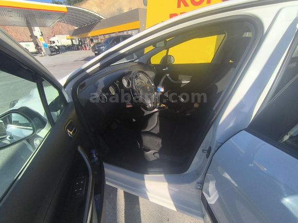 Sahibinden Peugeot 308 1.6 e-HDi Access 2012 Model