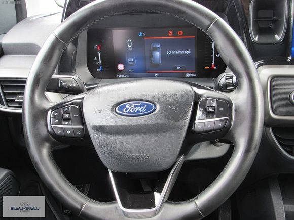BÜYÜKSOYLU'DAN 2024 TOURNEO COURİER 1.5 ECOBLUE DELUXE 100 HP