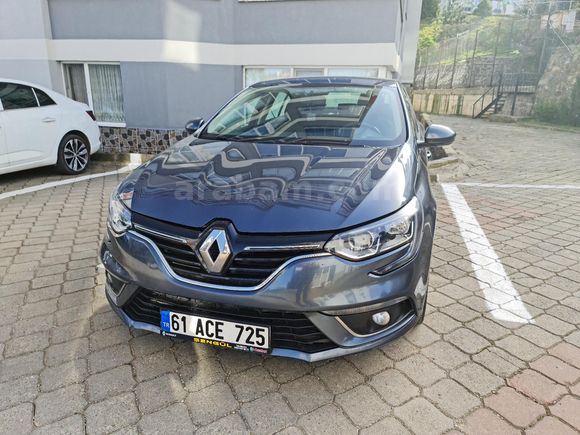 Sahibinden Renault Megane 1.5 Blue DCI Touch 2019 Model