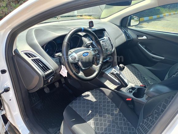 2012 MODEL FOCUS Titanium
