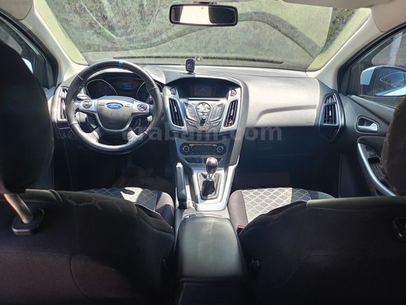 2012 MODEL FOCUS Titanium