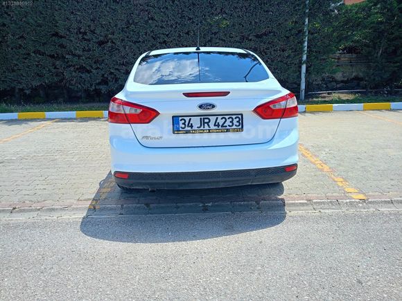 2012 MODEL FOCUS Titanium