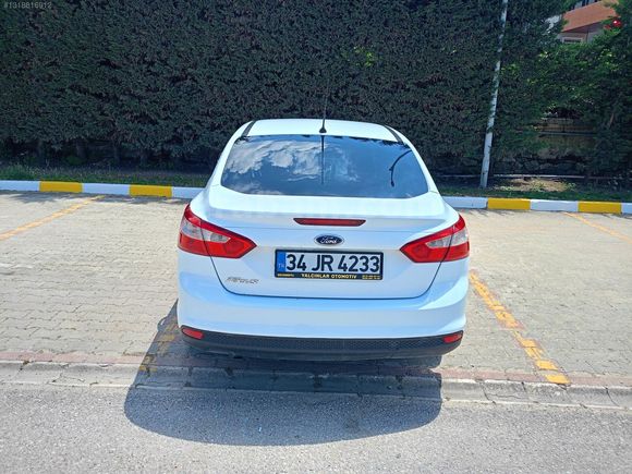 2012 MODEL FOCUS Titanium