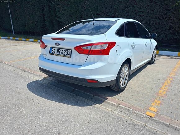 2012 MODEL FOCUS Titanium