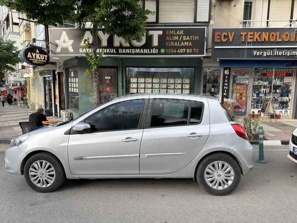 Sahibinden Renault Clio 1.2 Tom Edition 2010 Model 