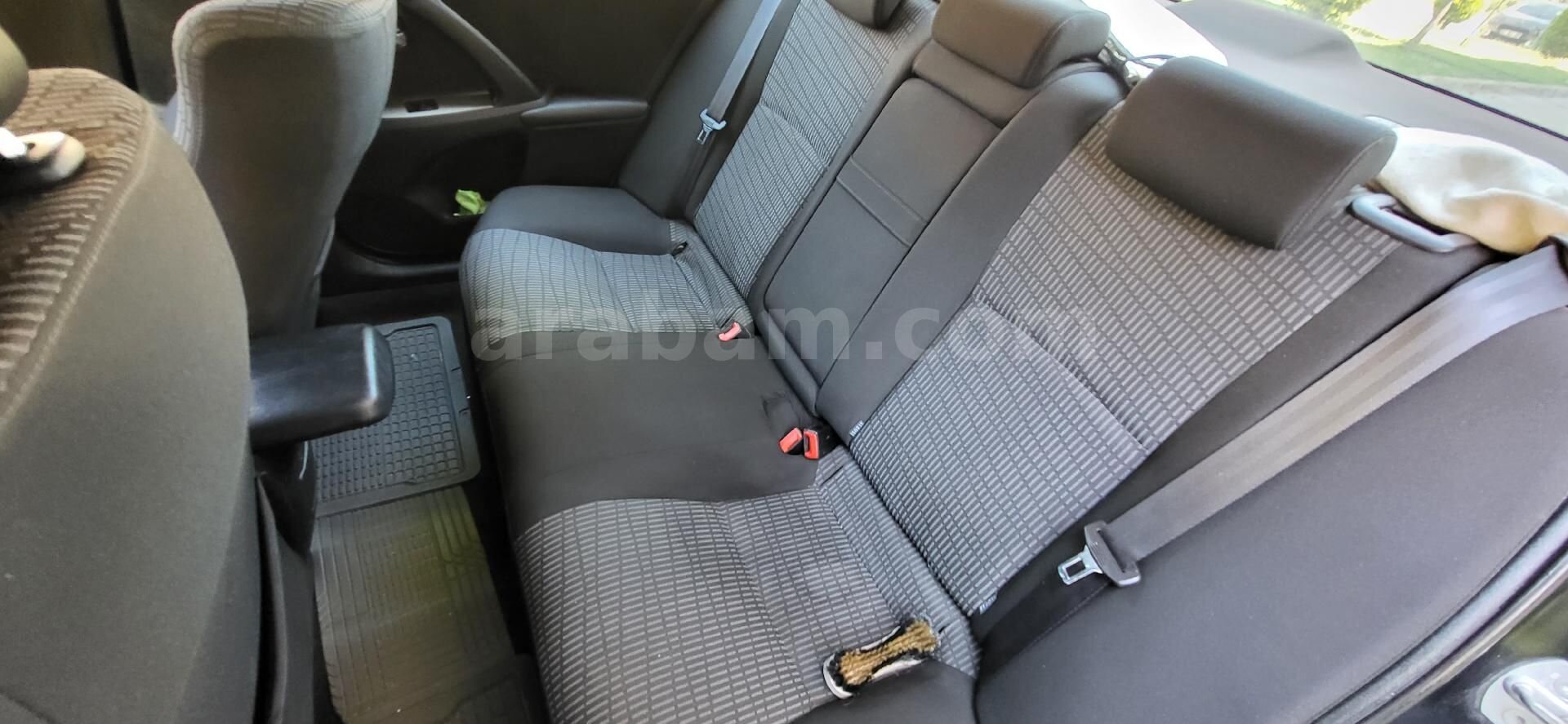 Sahibinden Toyota Avensis 1.6 Elegant Extra 2011 Model Düzce 219.000 km Siyah 4
