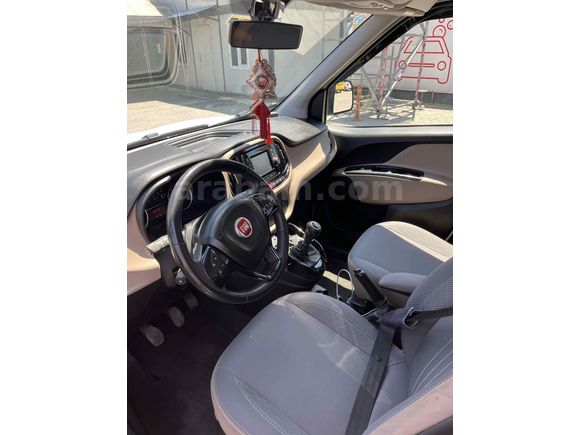 Sahibinden Fiat Doblo Combi 1.6 Multijet Premio Plus 2021 Model 