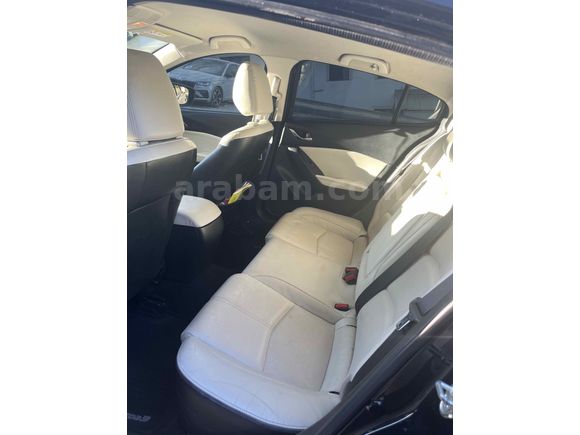Sahibinden Mazda 3 1.5 SkyActive-D Power Sense 2017 Model İstanbul 79.200 km Siyah